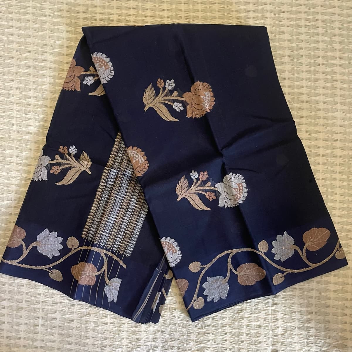 Lotus Bloom Jamdani
